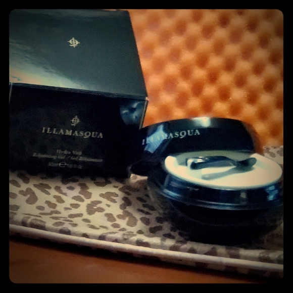 Illamasqua Hidden Veil primer - Picture 4 of 4